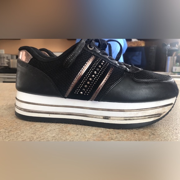 Shoes - Vintage & Rare 70’s look well loved plateforme sneakers ❤️